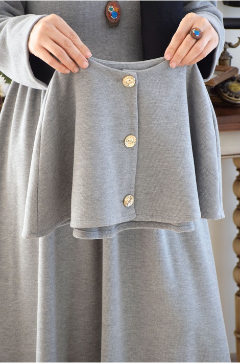 Pelerinli Triko Elbise Gri