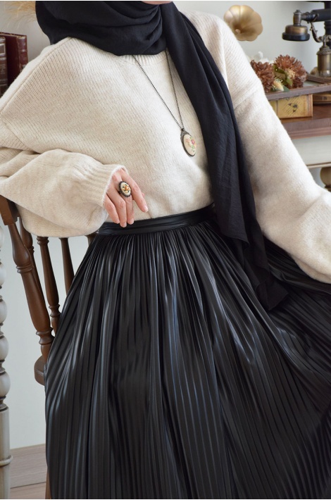 Piliseli Deri Etek Siyah