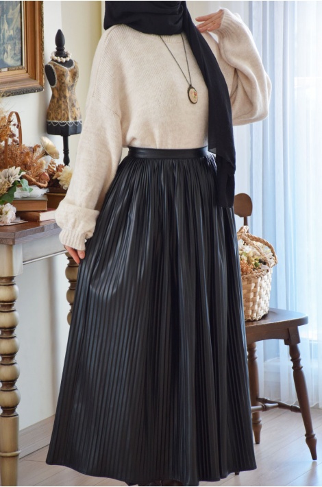 Piliseli Deri Etek Siyah