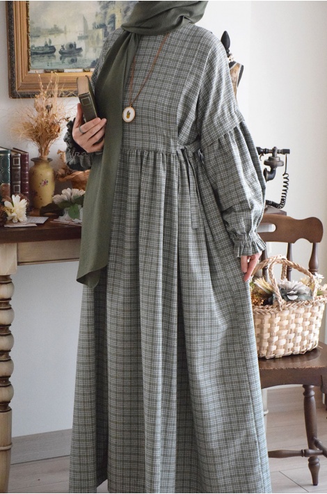 Pötikareli Yandan Bağcıklı Elbise Yeşil