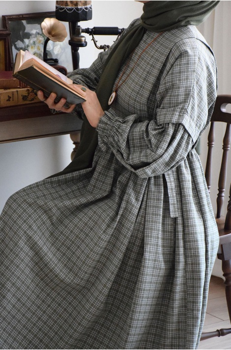 Pötikareli Yandan Bağcıklı Elbise Yeşil