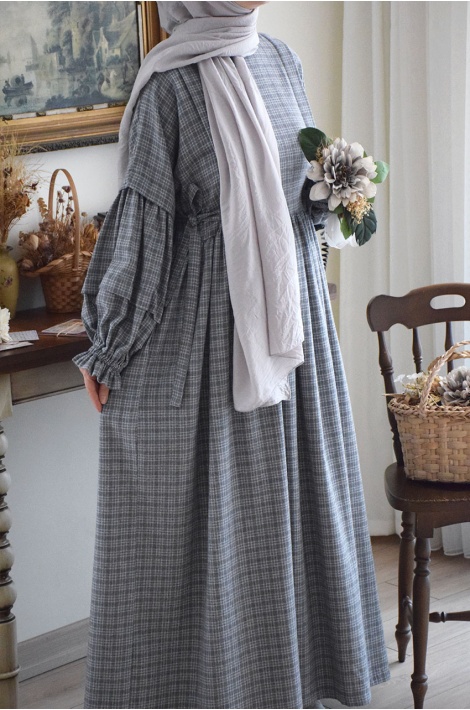 Pötikareli Yandan Bağcıklı Elbise Gri