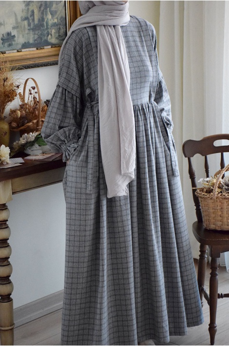 Pötikareli Yandan Bağcıklı Elbise Gri