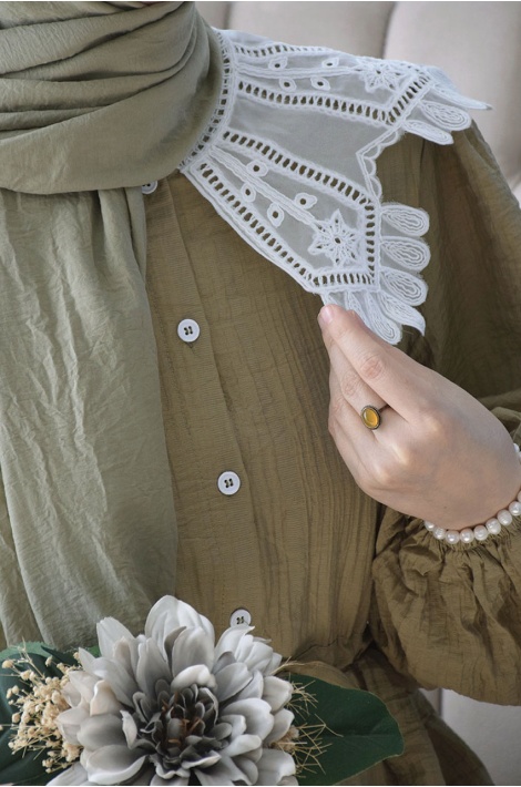 Dantel Yaka Elbise Yağ Yeşili