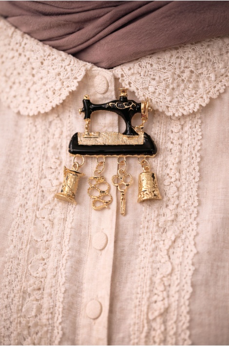 Vintage Dikiş Makinası Broş