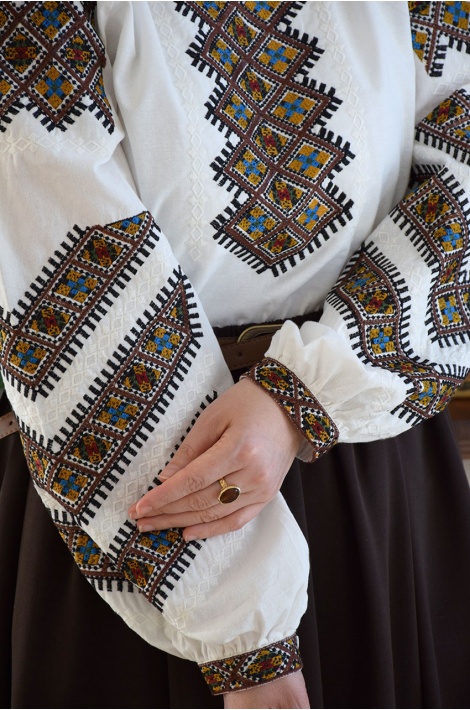 Otanti Nakışlı Bluz