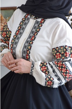 Otantik Nakışlı Gömlek