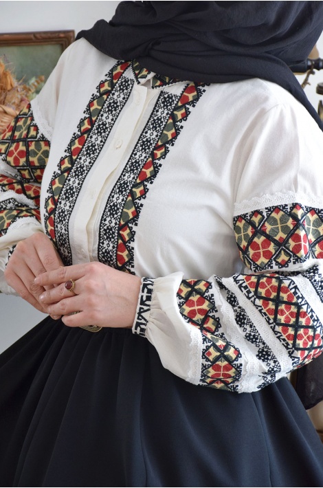 Otantik Nakışlı Gömlek