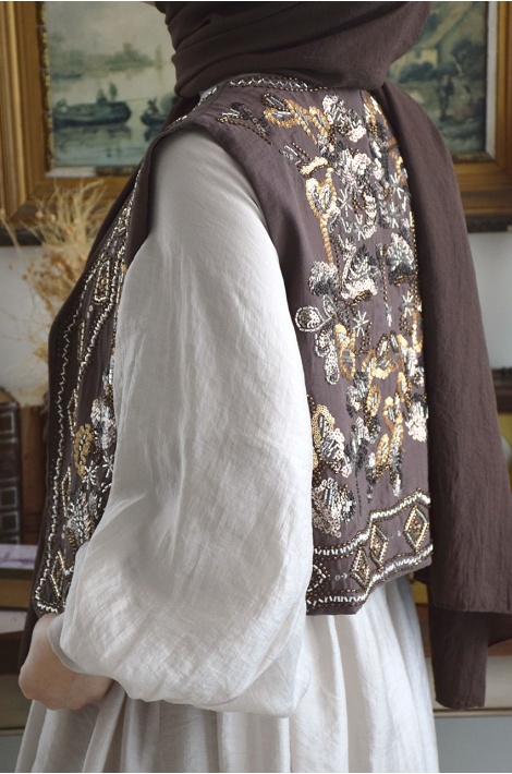 Boncuk İşlemeli Otantik Yelek Kahverengi