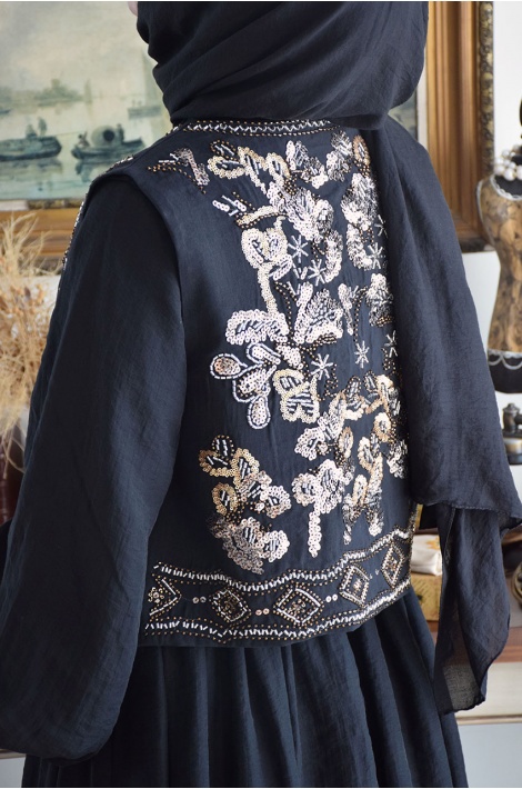 Boncuk İşlemeli Yelek Siyah