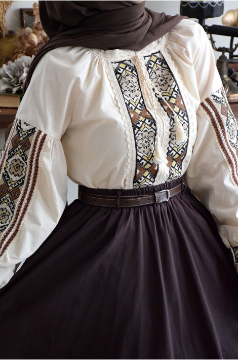 Kanaviçe Nakışlı Otantik Bluz