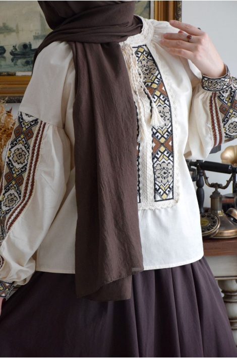 Kanaviçe Nakışlı Otantik Bluz