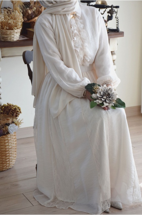 Broşlu Elegant Takım Ekru