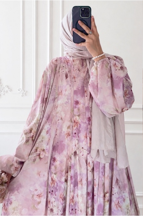 Pembe Kuğu Elbise