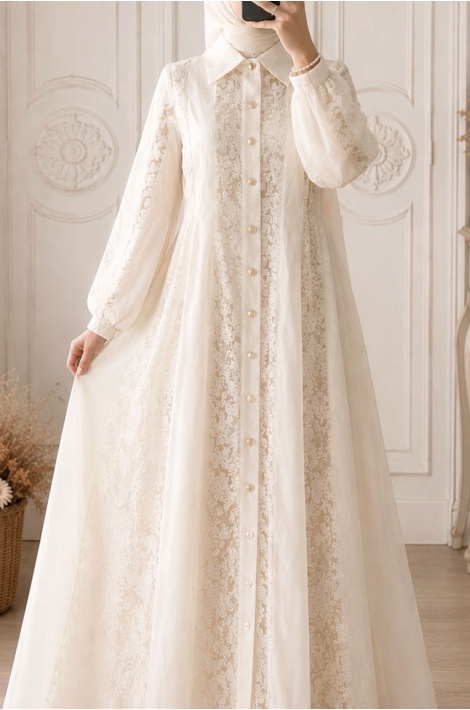 Dantel Şeritli Zarif Model Elbise