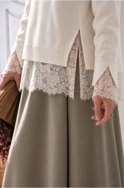 Elegant Kazak Ekru