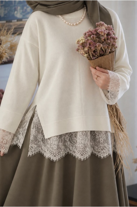 Elegant Kazak Ekru