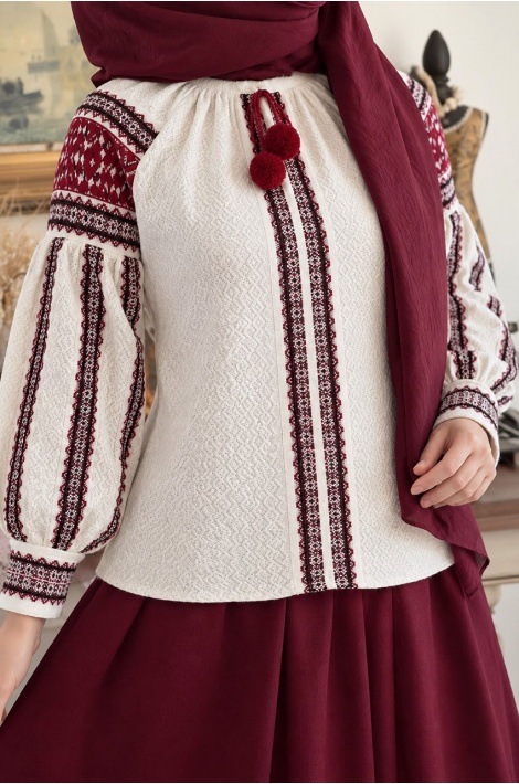 Etnik Kazak Kırmızılı